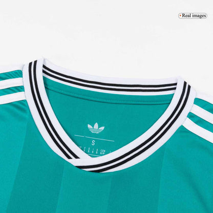 Liverpool 2025/26 Kolmas Pelipaita Miesten ISAK #9