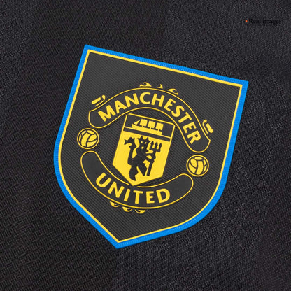 Manchester United 2025/26 Kolmas Pelipaita Miesten MOUNT #7