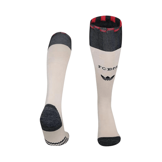 Bayern Munich 2025/26 Lasten pelisukat