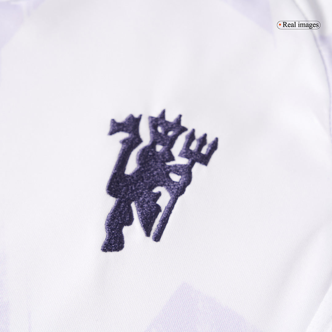 Manchester United 2025/26 Vieras Lasten täydellinen peliasu