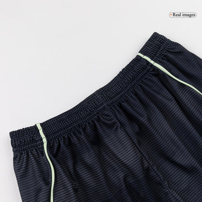 Real Madrid 2025/26 Vieras Lasten täydellinen peliasu [PREMIUM]