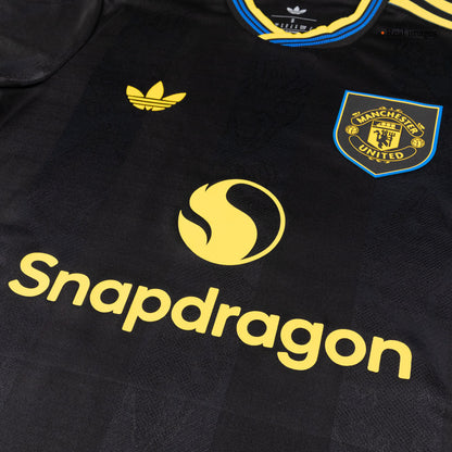 Manchester United 2025/26 Kolmas Pelipaita Miesten