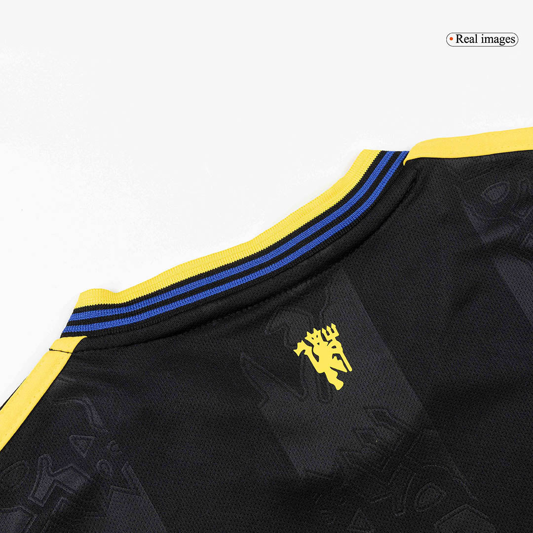 Manchester United 2025/26 Kolmas Lasten täydellinen peliasu