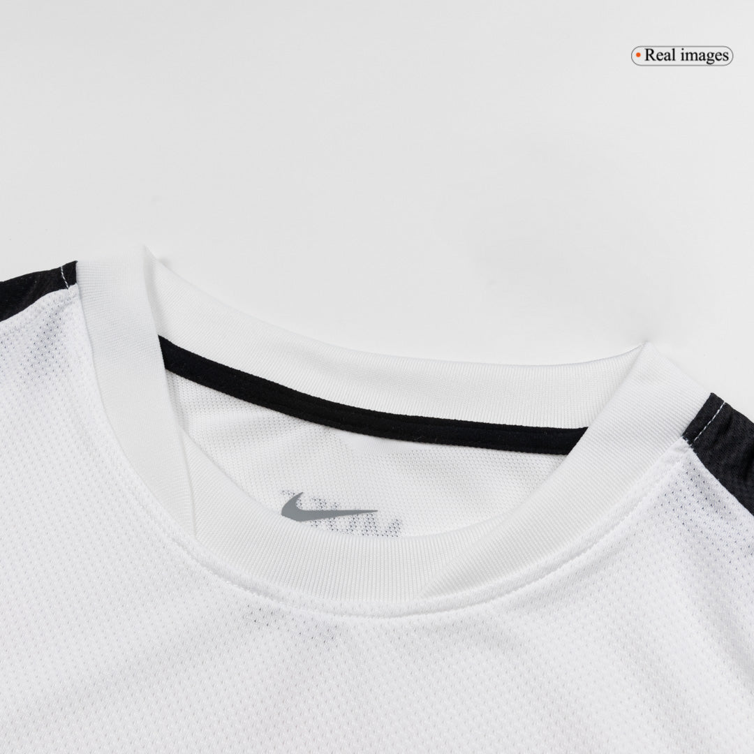 Manchester United 2010/11 Vieras Retro-pelipaita Miesten