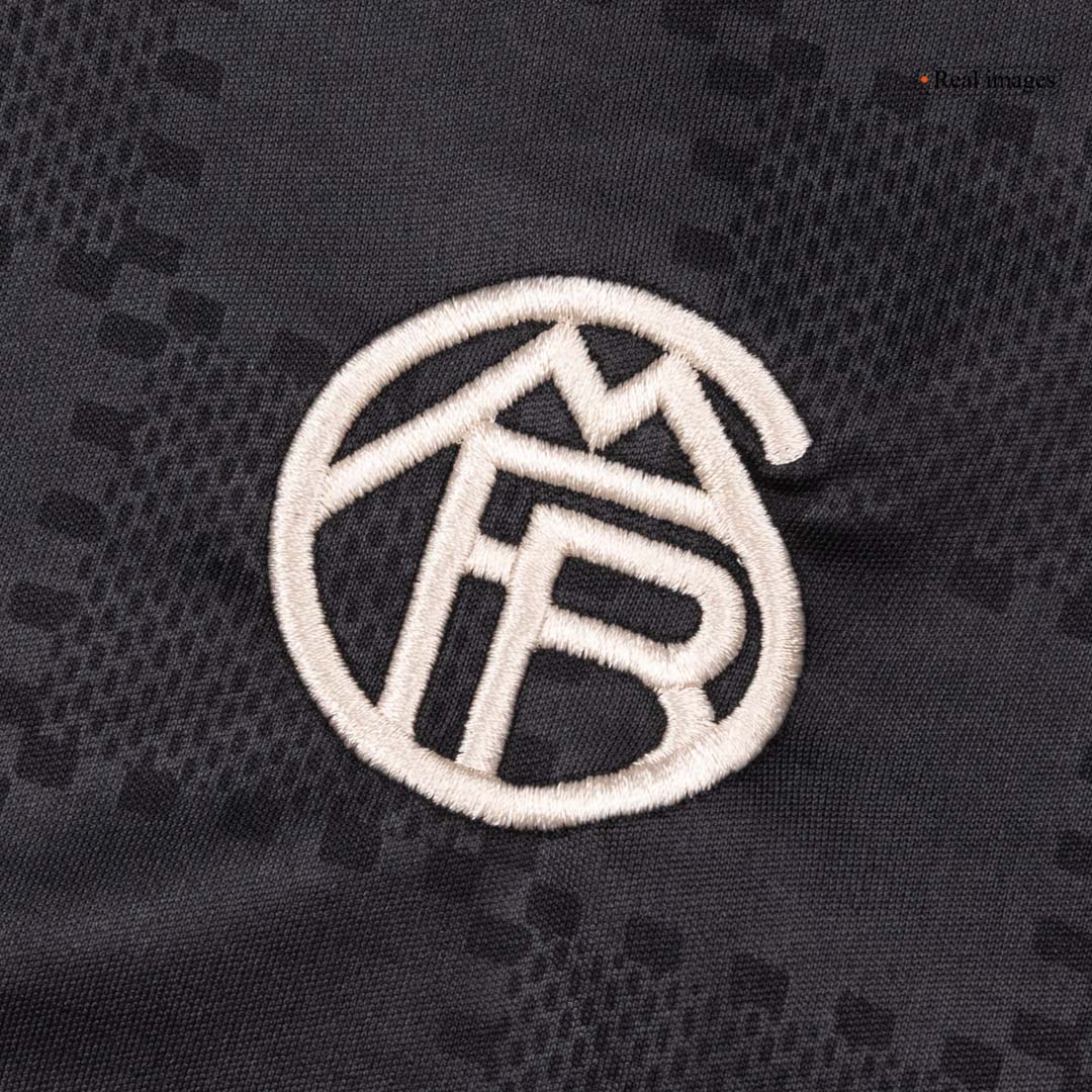 Bayern Munich 2025/26 Kolmas Pelipaitasetti Lasten