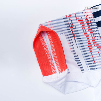 Bayern Munich 2025/26 Vieras Lasten täydellinen peliasu